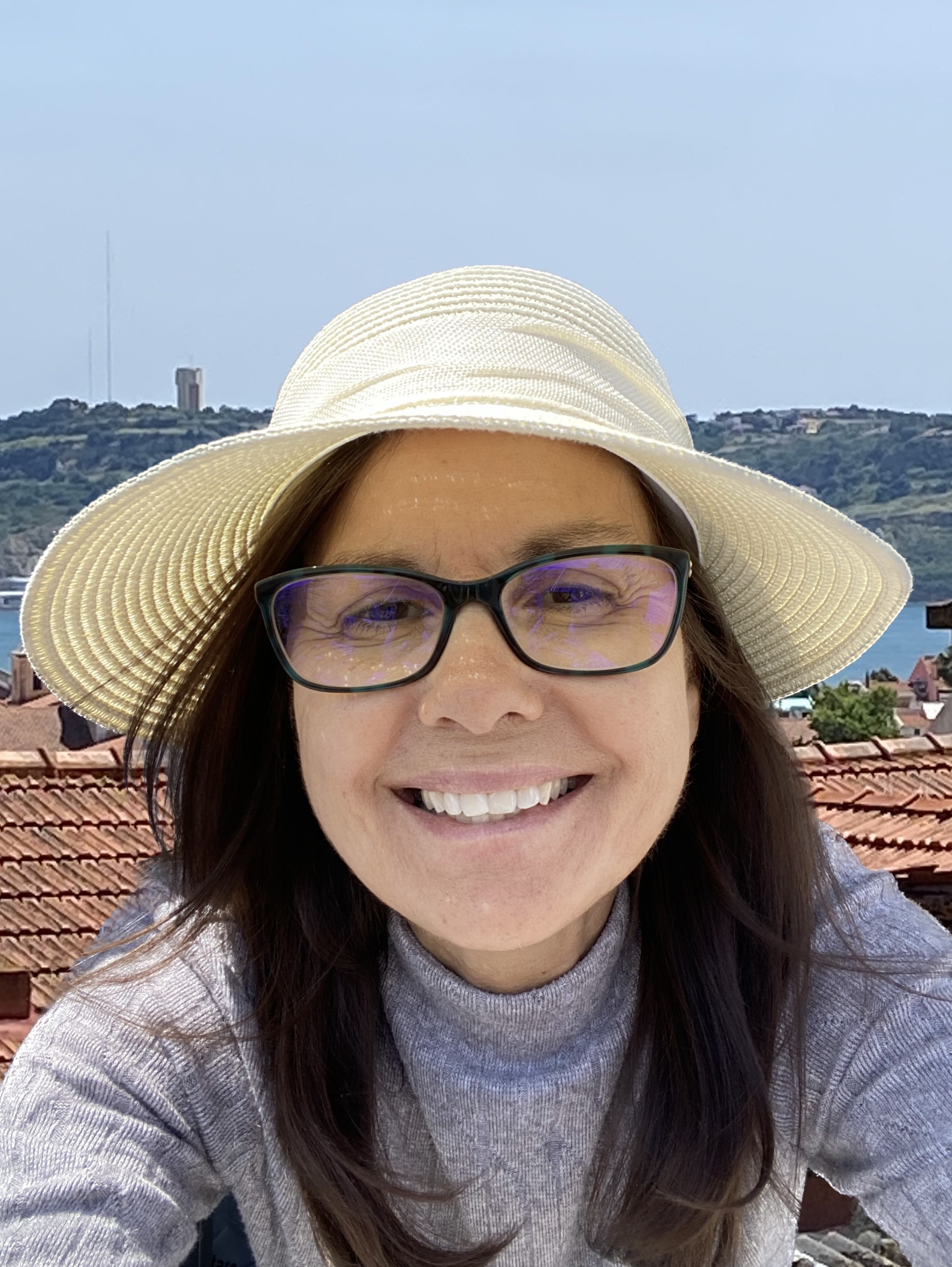 Ana Paula Oliveira, LoKation real estate agent