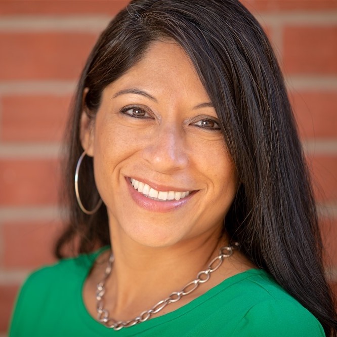 Marta Loachamin, LoKation real estate agent