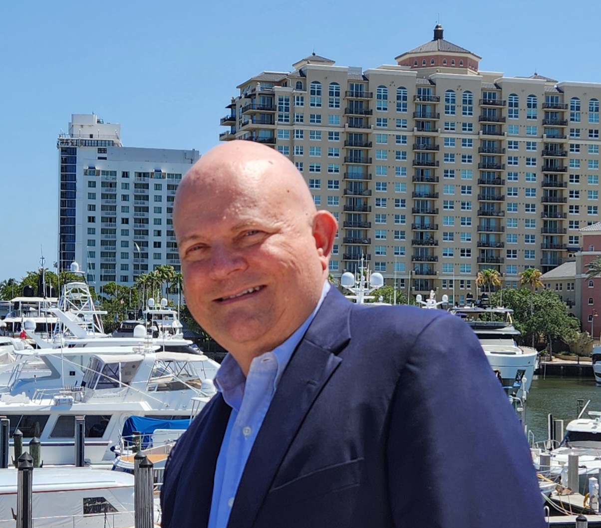PHILIP VIAS , LoKation real estate agent