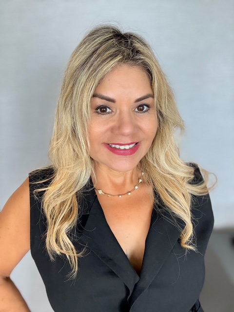 Evelyn Proenza, LoKation real estate agent
