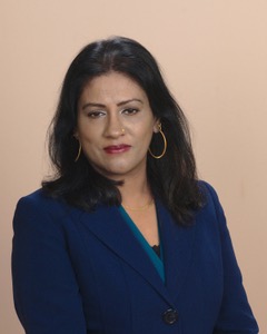 Roksana Golam, LoKation real estate agent