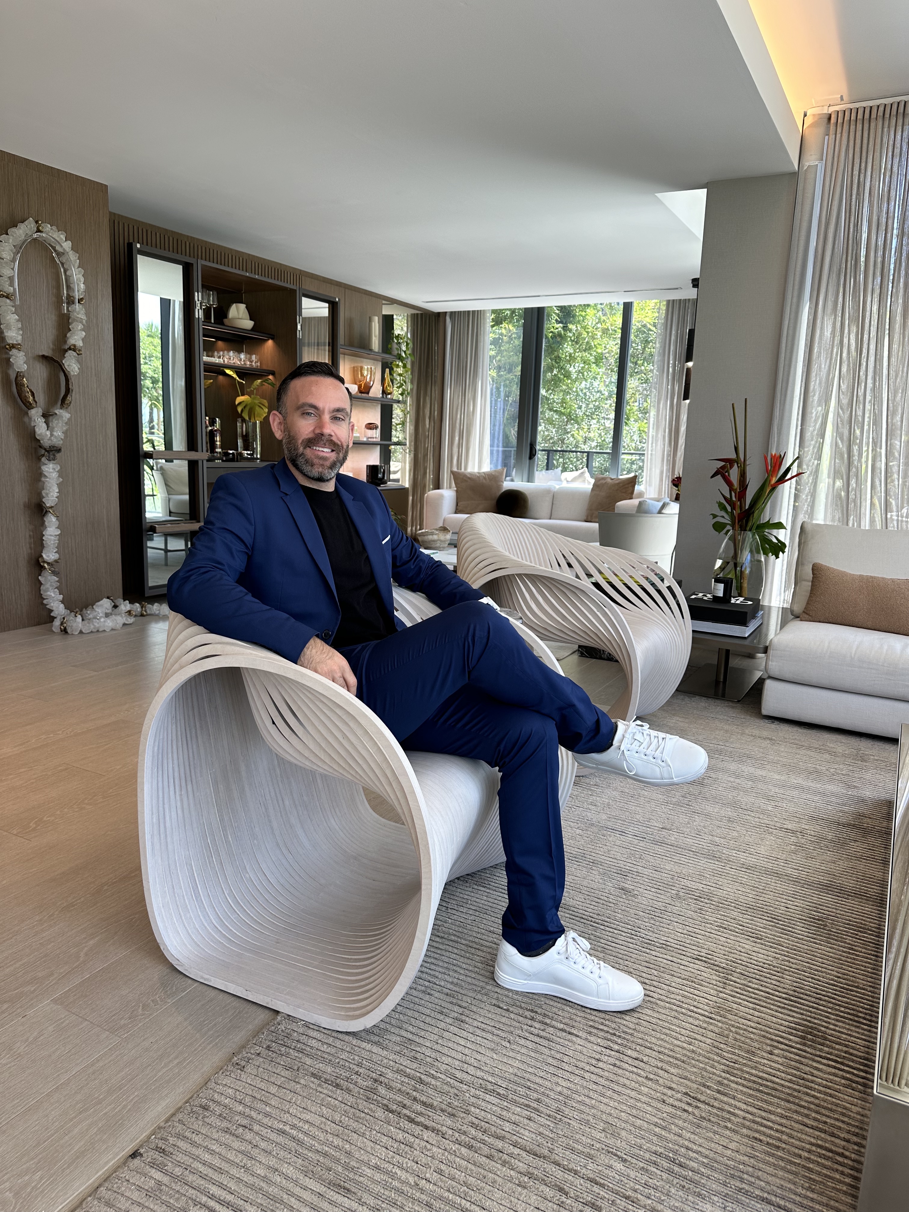Hans Waisfeld, LoKation real estate agent