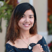 Nwe Ni Min, LoKation real estate agent