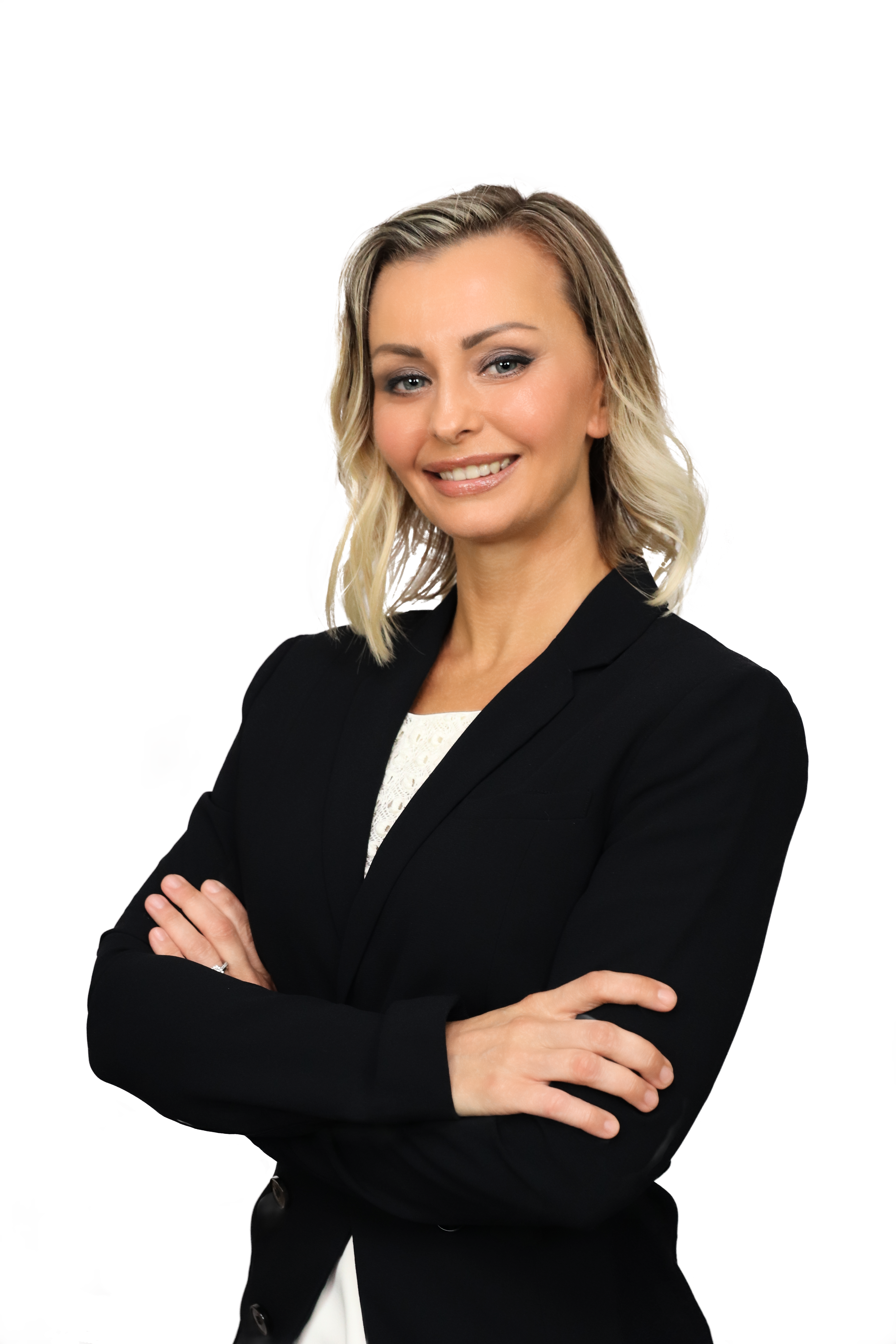 Irina Kondratiev, LoKation real estate agent