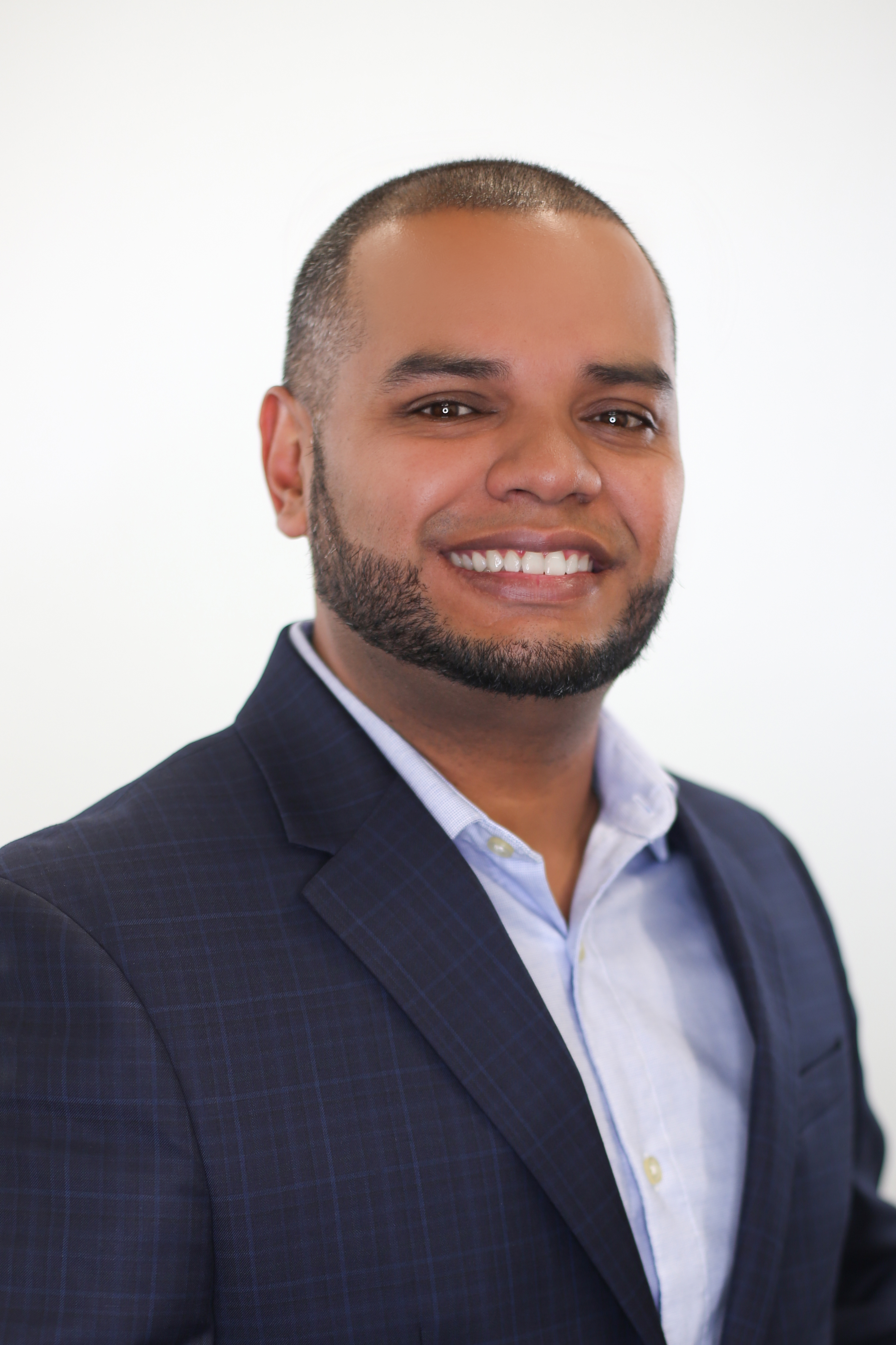 Ever Vallejos, LoKation real estate agent