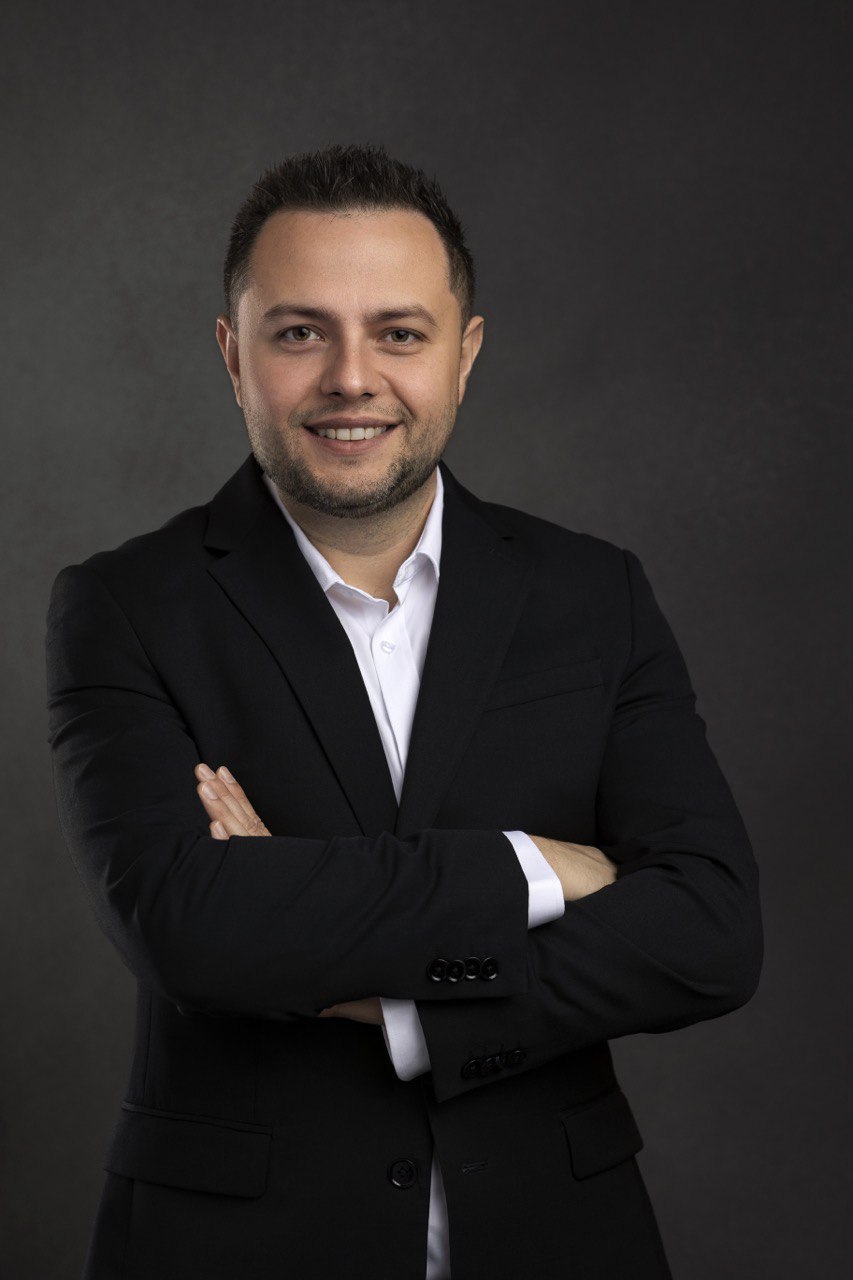 Hubert Pieciak, LoKation real estate agent