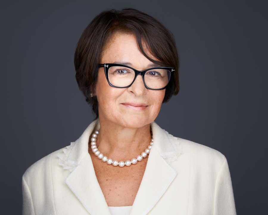 Minervina Blum, LoKation real estate agent