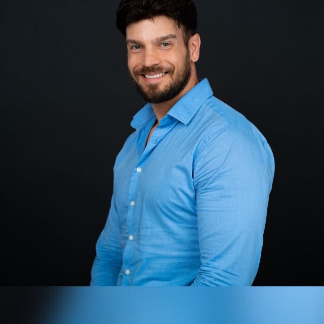 Steven Ujvari, LoKation real estate agent