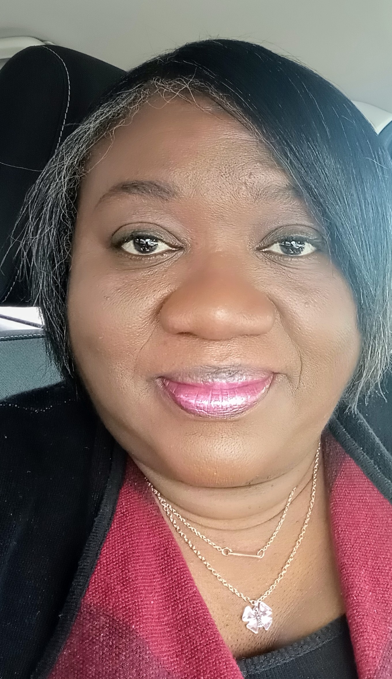 Velores Petrie, LoKation real estate agent