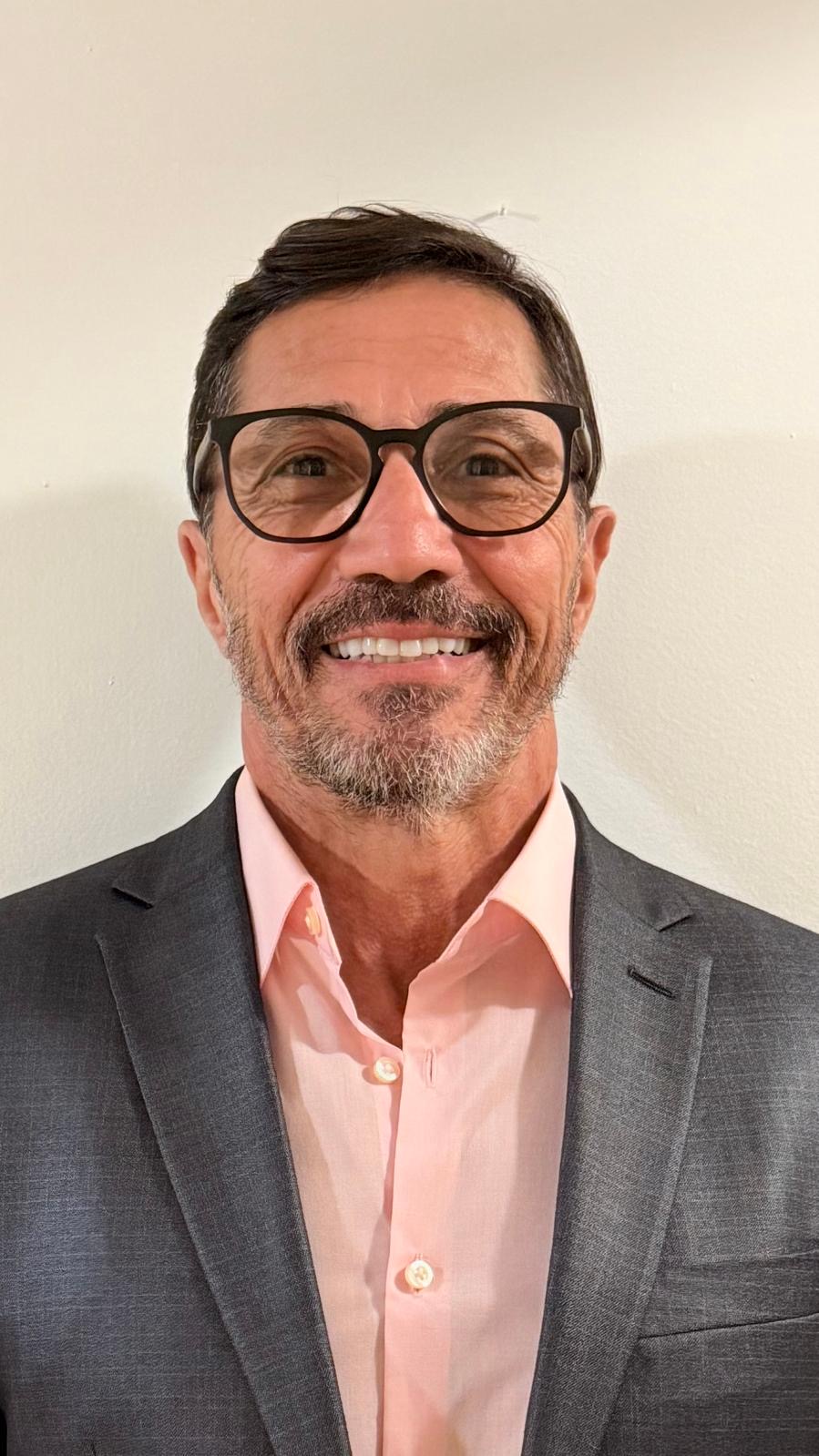 EDMILSON DE OLIVEIRA, LoKation real estate agent