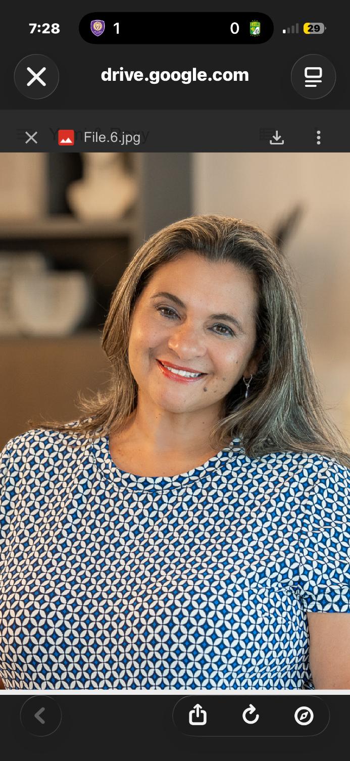 Roxana Gonzalez, LoKation real estate agent