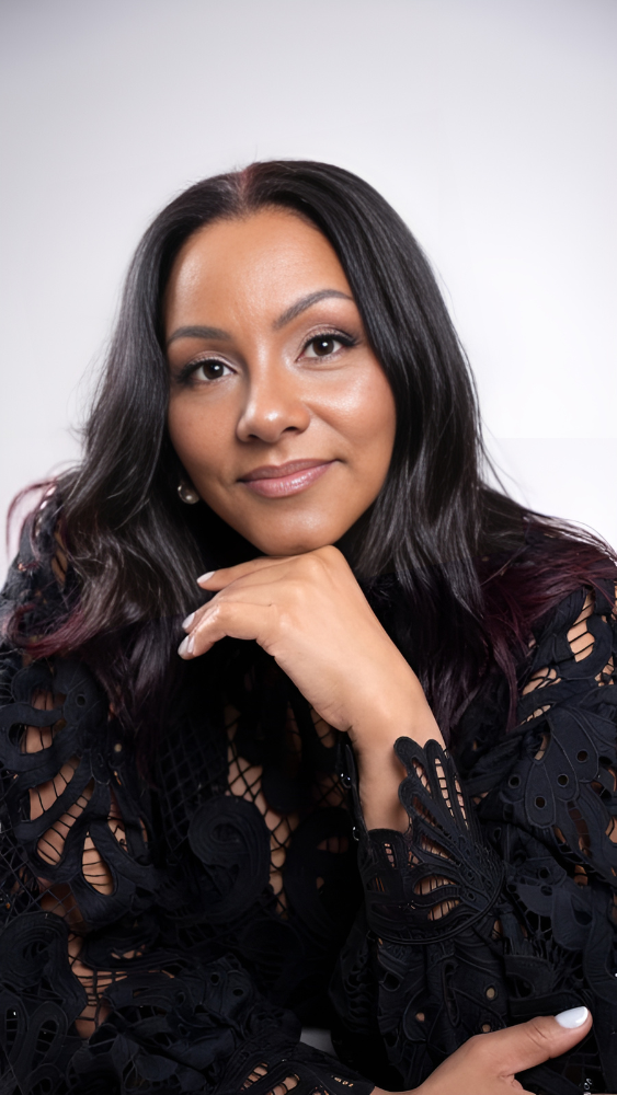 Claribeth Valencia, LoKation real estate agent